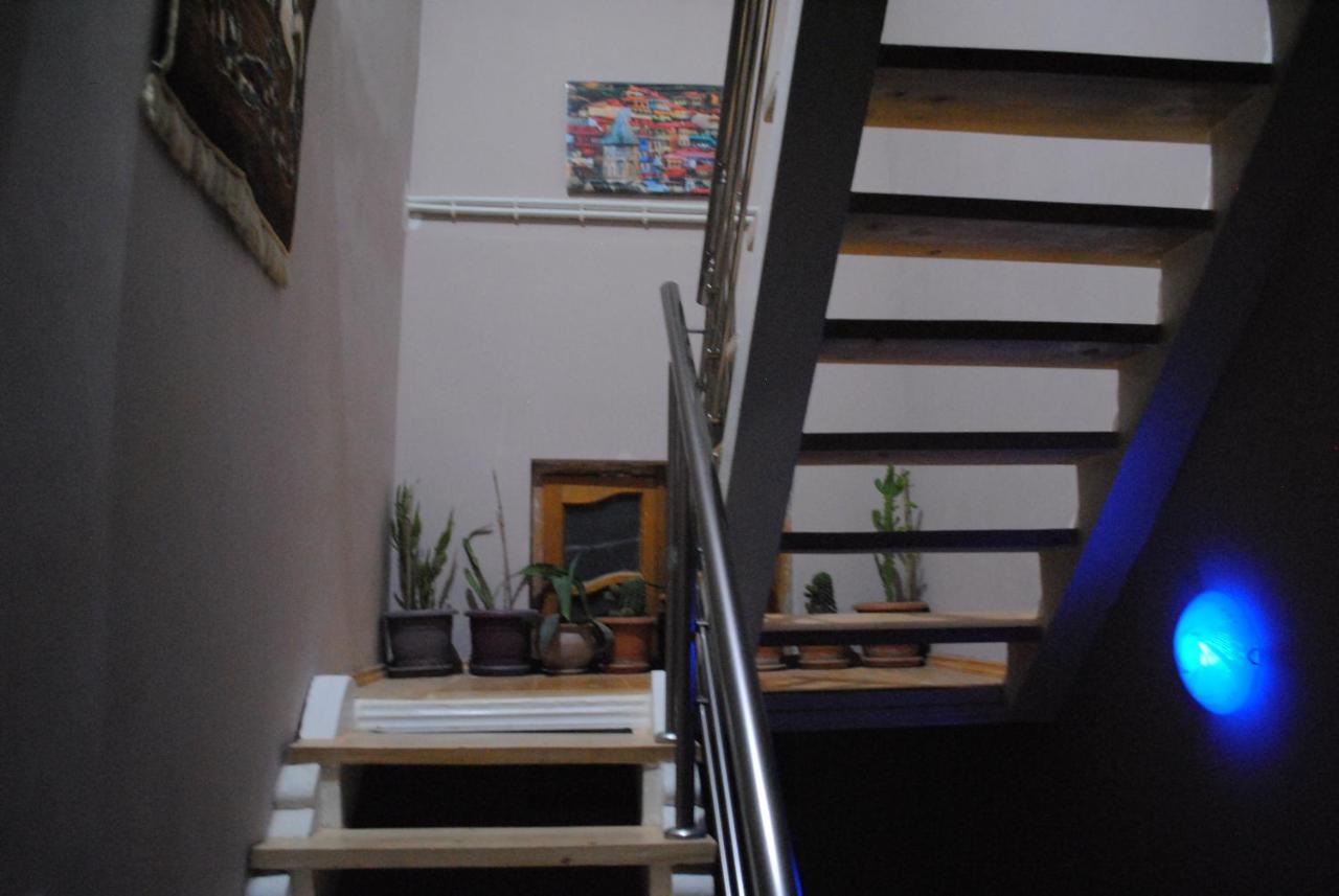Family Guesthouse - Macharashvili Tbilisi Buitenkant foto