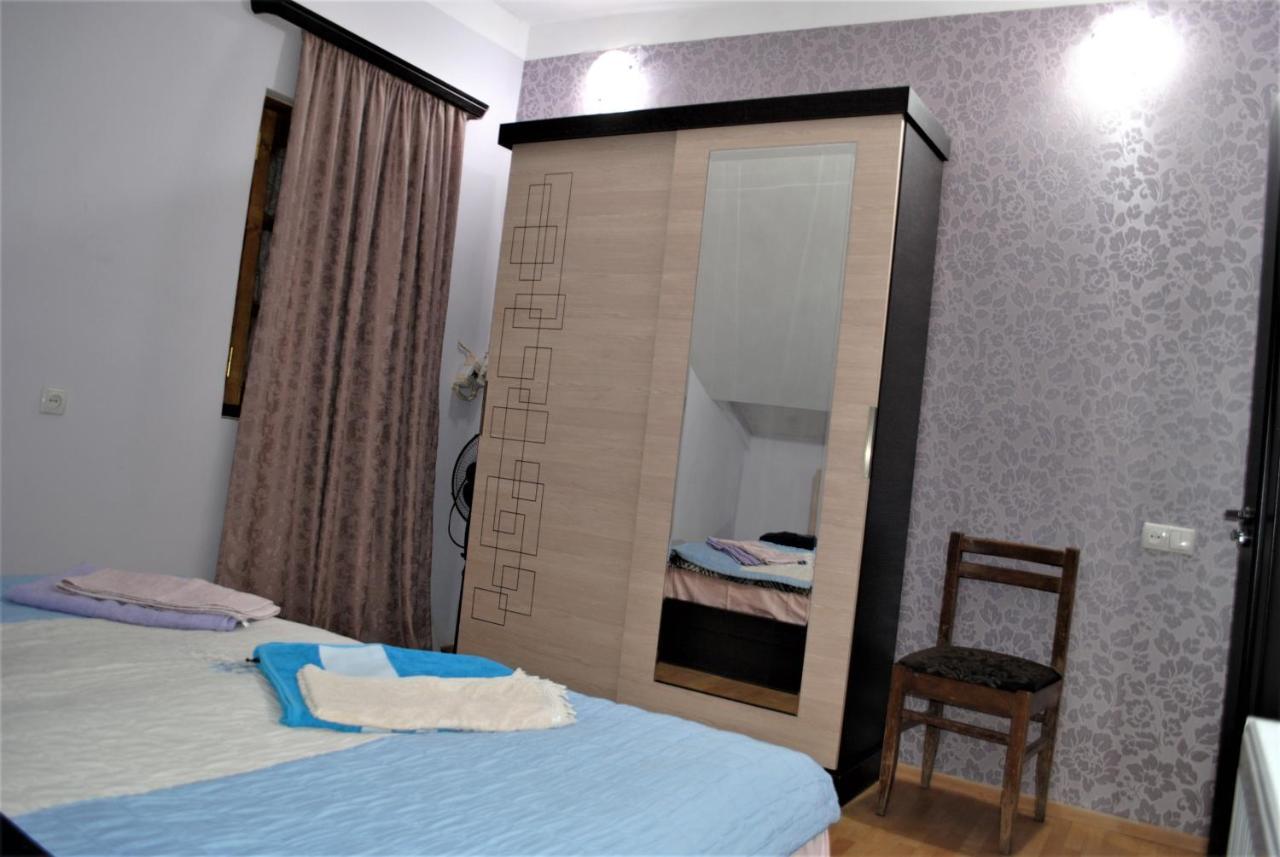 Family Guesthouse - Macharashvili Tbilisi Buitenkant foto